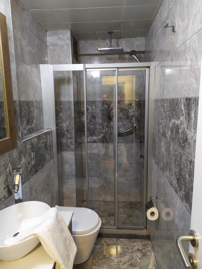 เดอะ วูล์ฟ โฮเทล Hotel อิสตันบูล ภายนอก รูปภาพ